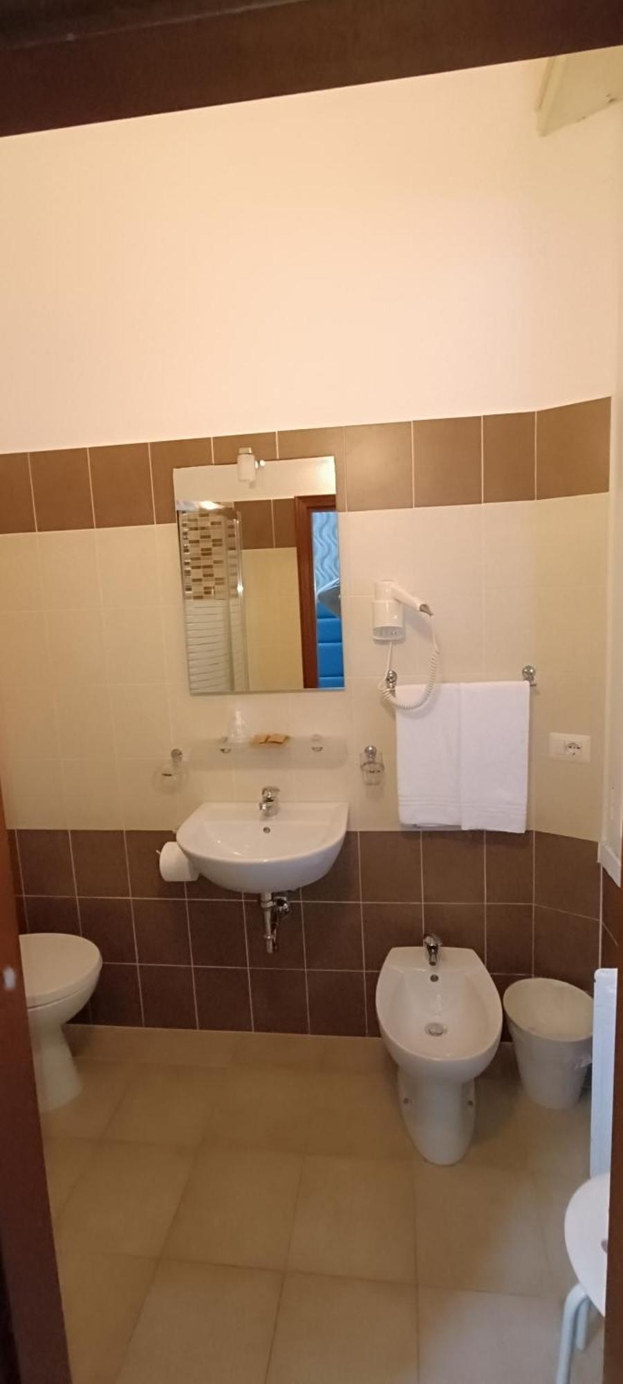 Hotel Garden Milánó Kültér fotó