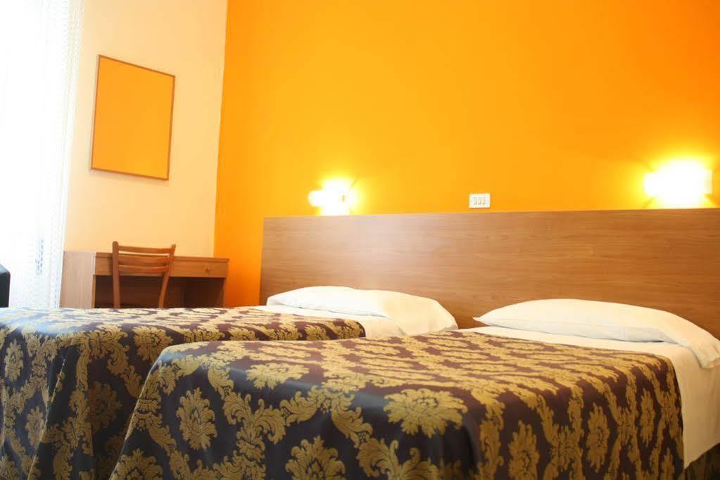 Hotel Garden Milánó Kültér fotó